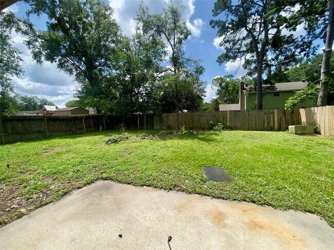 Building Photo - 4502 Mossygate Dr