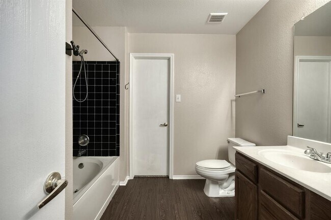 Building Photo - 7537 Redrick Dr