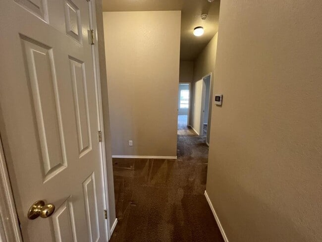 Building Photo - 4205 Cambridge Dr