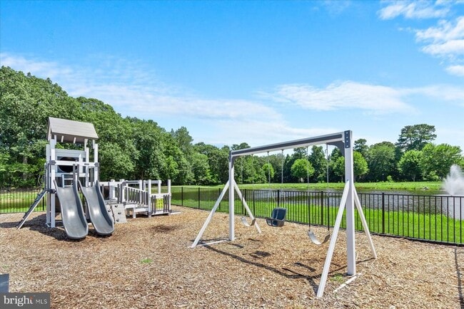 Building Photo - 30127 Moorings Reach