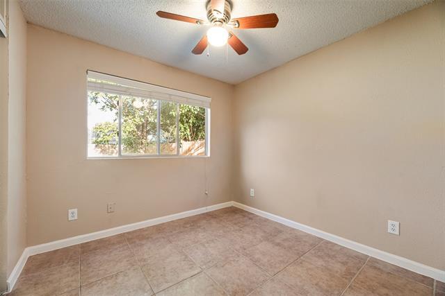 Building Photo - 7204 Shadow Bend Dr