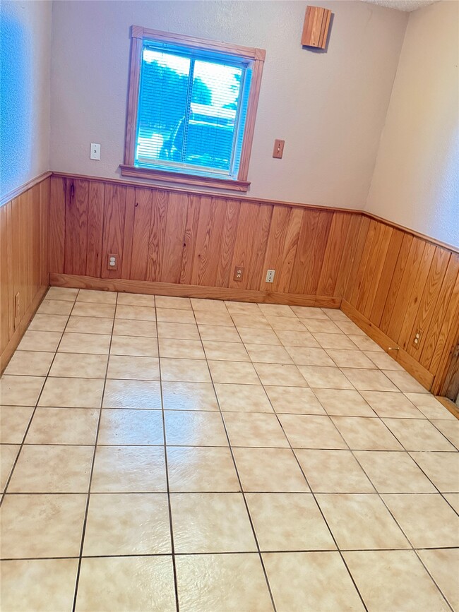 Building Photo - 5911 Farm to Market Rd 1459