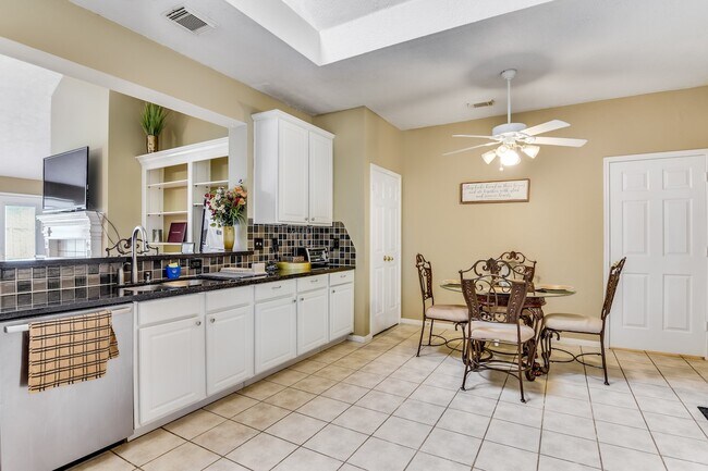 Building Photo - 317 Vantage Pointe Cir