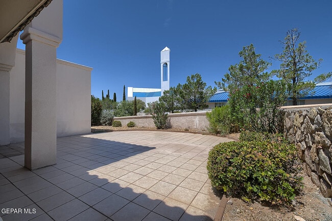 Building Photo - 1549 Via Appia St