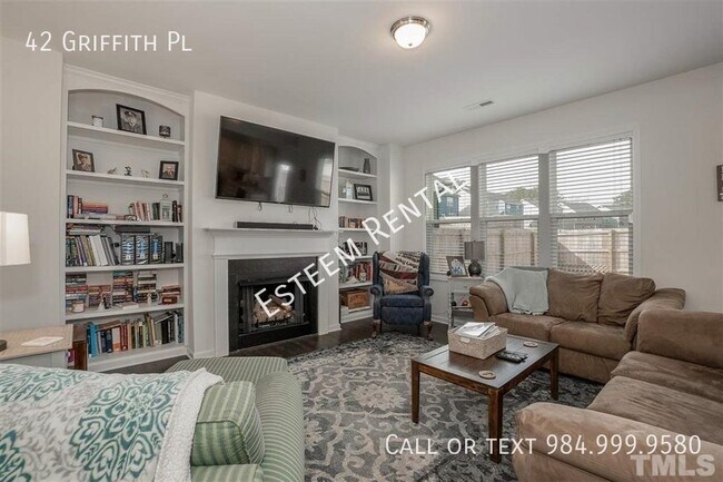 Building Photo - 42 Griffith Pl