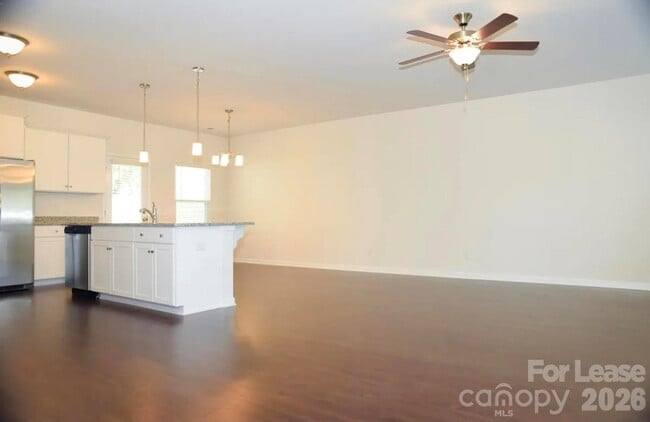 Building Photo - 9331 Arbor Creek Dr