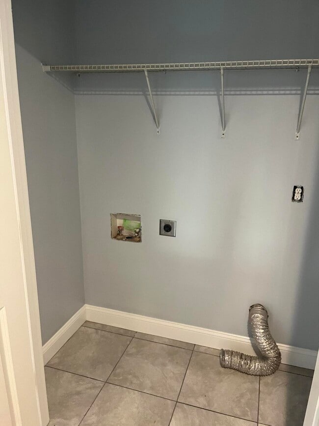 Building Photo - 2588 Kearney Ridge Boulevard