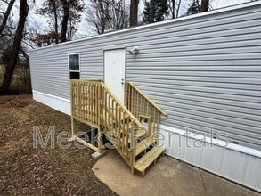 Building Photo - 73 Riddle MHP