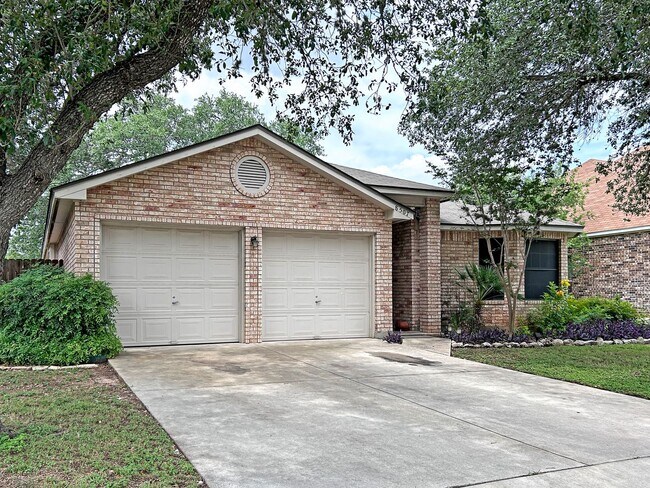 Building Photo - Charming 3-Bedroom Home in Great Northwest with Fireplace & Shaded Backyard