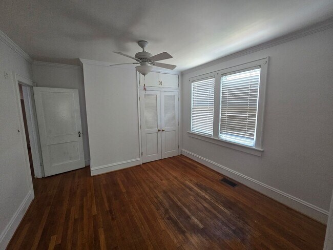 Building Photo - Oceanview 3 bedroom Cottage