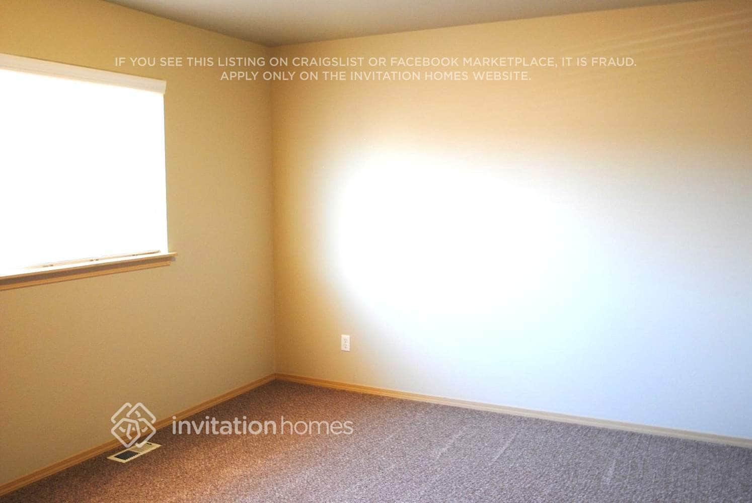 Building Photo - 9601 203rd St E