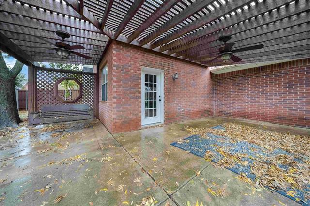 Building Photo - 8500 Timber Crest Ct