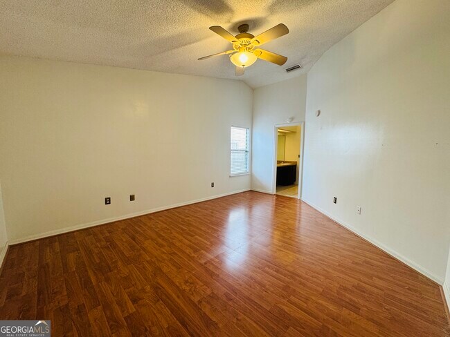 Building Photo - 101 Pleasant Breeze Way