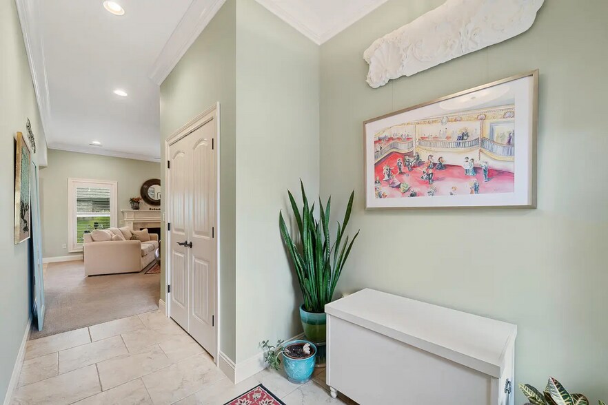 Building Photo - 1808 Trellis Ln