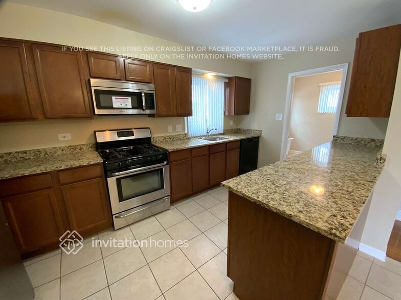 Building Photo - 622 E Le Moyne Ave