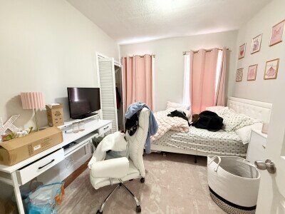 Building Photo - 17 Sachem St