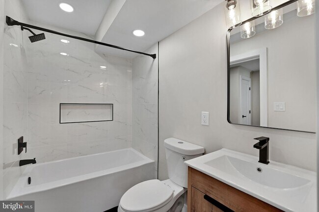 Building Photo - 5333 5th St NW