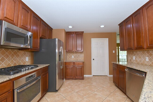 Building Photo - 21123 Amber Crossing Dr