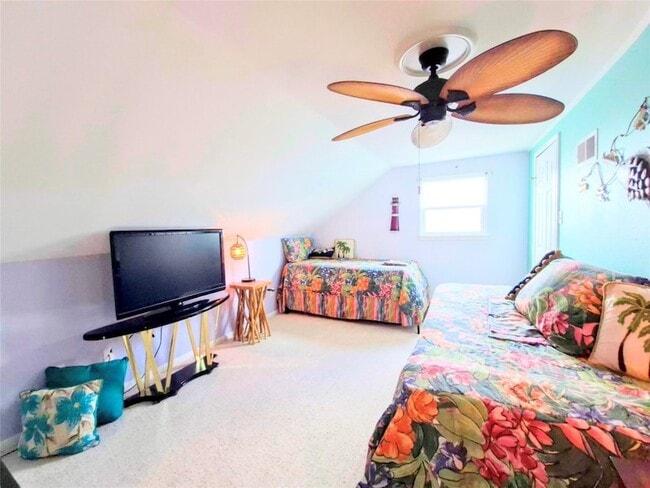 Building Photo - 1122 Makatea St