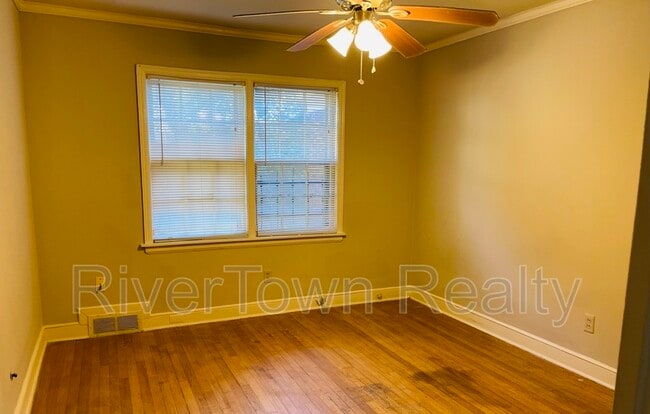 Building Photo - 3558 Poplar Ave