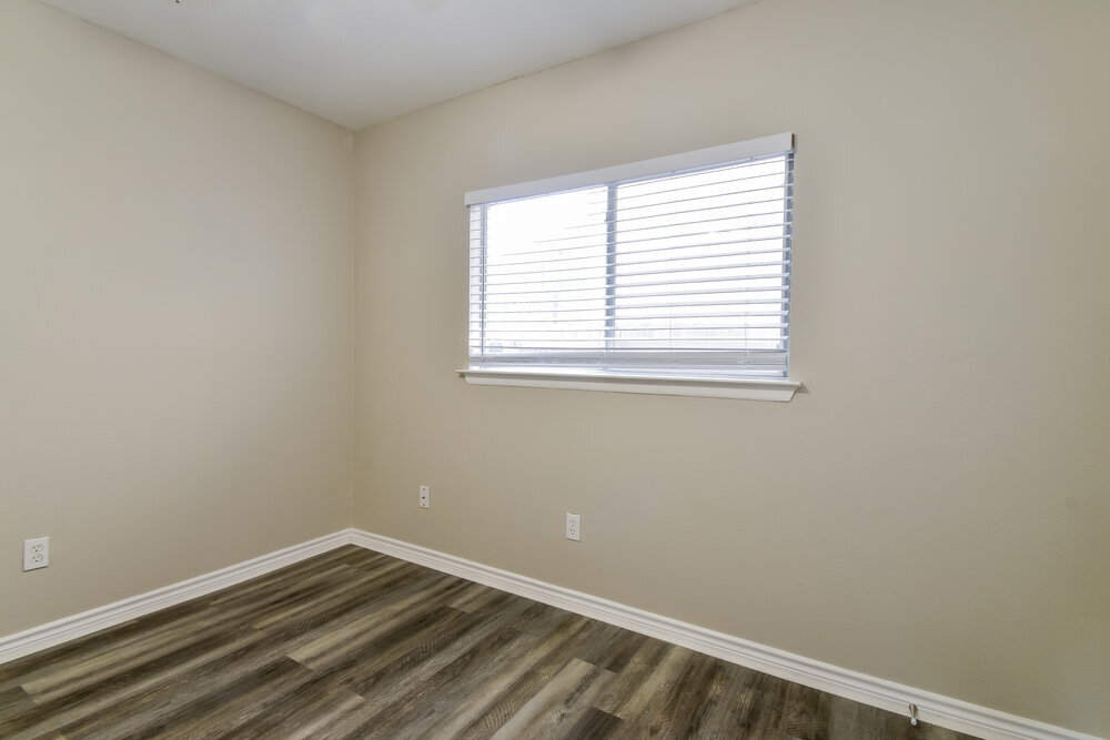 Building Photo - 8115 Maple Meadow Dr