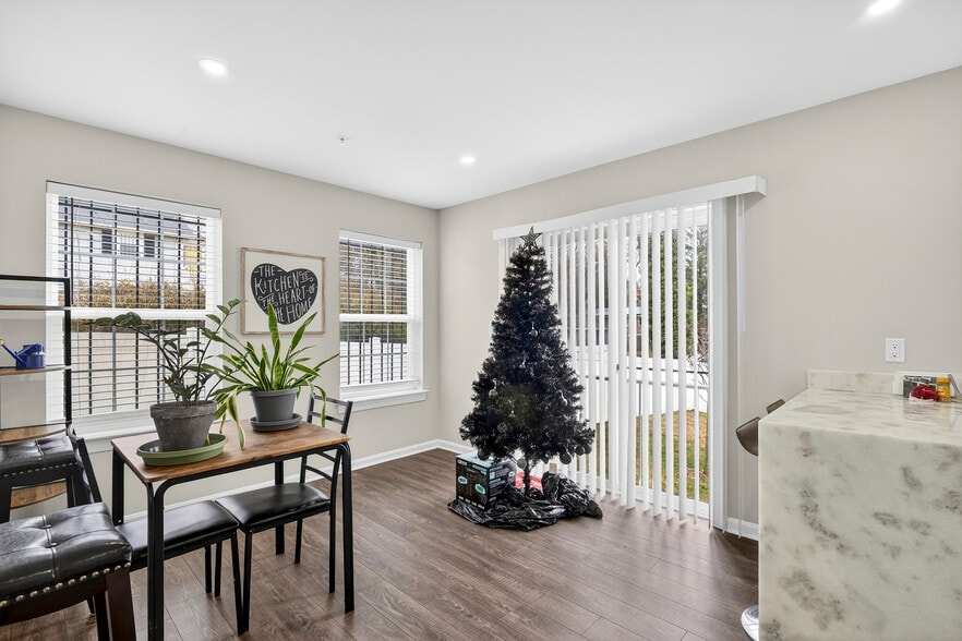 Building Photo - 4833 Gunther St