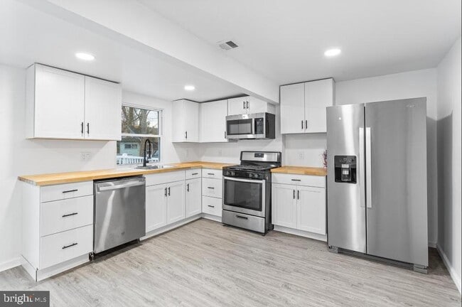 Building Photo - 55 1st Ave