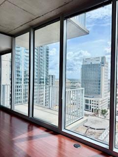 Building Photo - 777 N Ashley Dr
