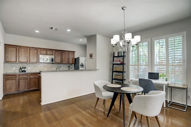 Building Photo - 3002 Terrace Hills Ln