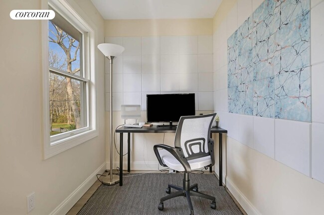 Building Photo - 38 Lincoln St