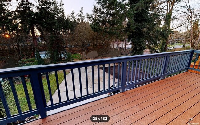 Building Photo - 37110 5th Ave SW