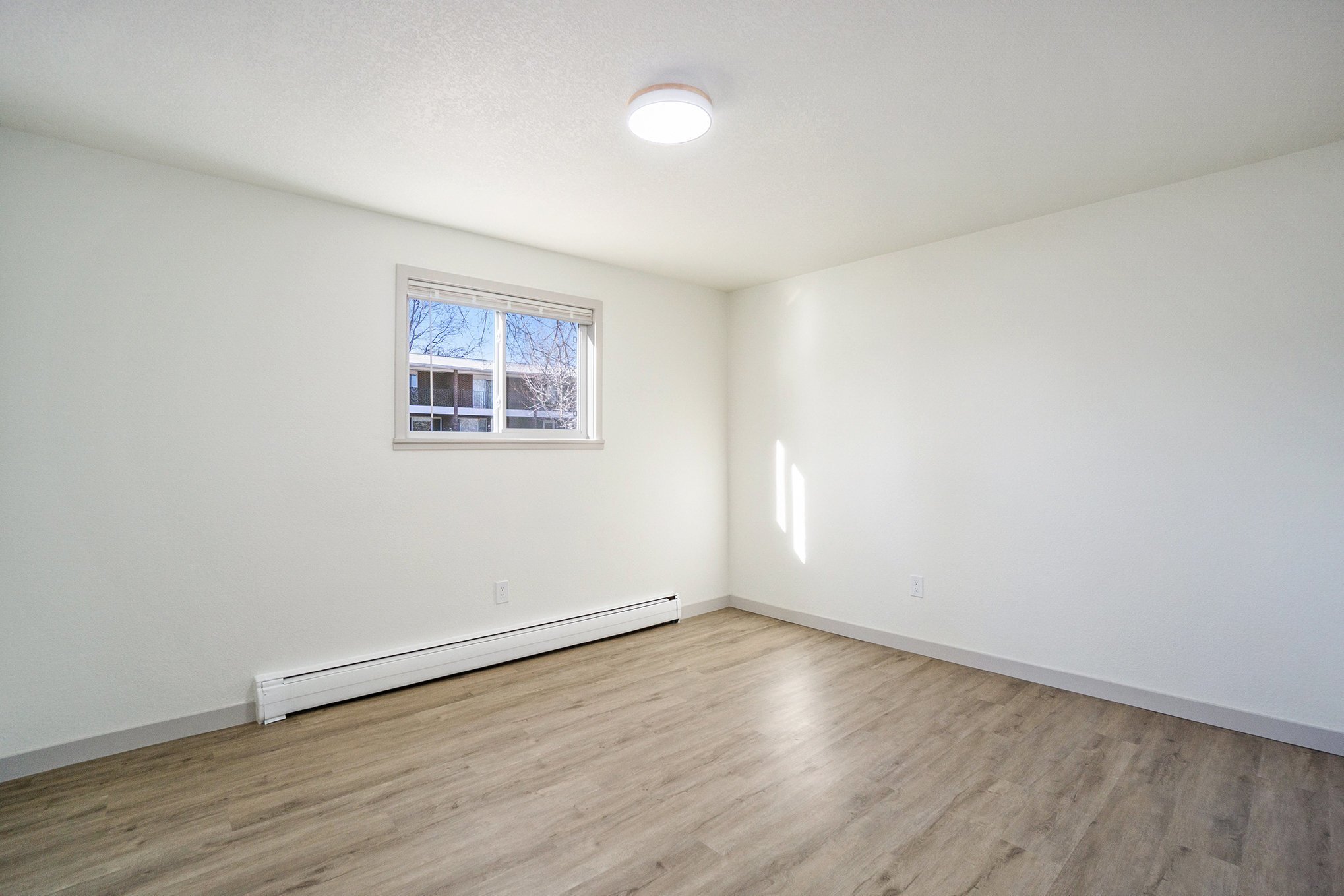 Building Photo - 1108-1110 Ponderosa Dr