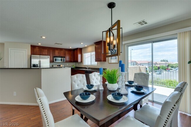 Building Photo - 304 Windsor Ridge Ave