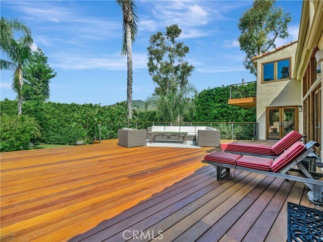 Building Photo - 3635 Serra Rd