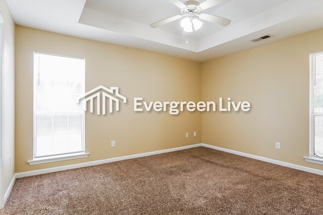 Building Photo - 120 Carrington Ln