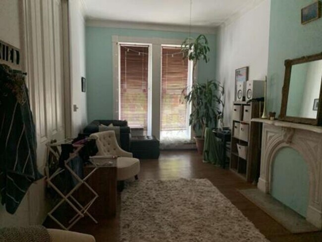 Building Photo - 1723 Bolton St