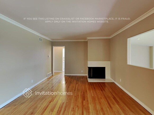 Building Photo - 10255 Newville Ave