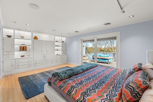 Building Photo - 37 Beverly Rd