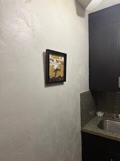 Building Photo - 36 SE 5th St