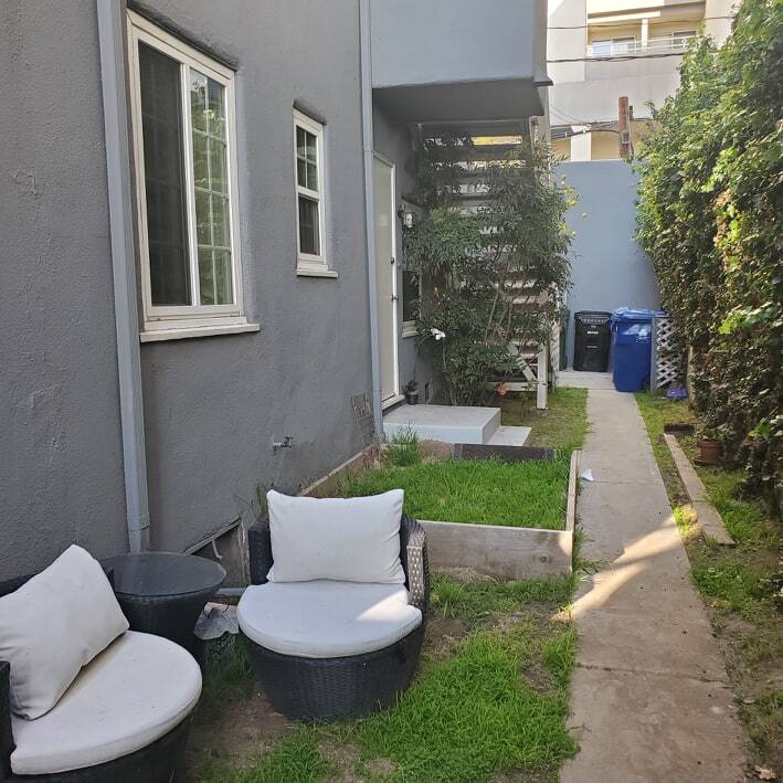 Side Yard - 10605 Ashton Ave