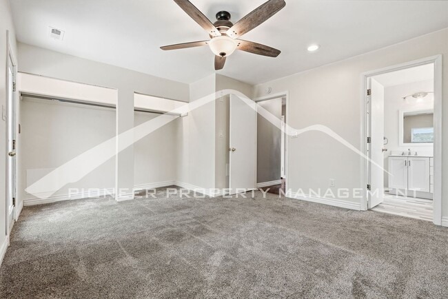 Building Photo - Spacious Home with Office and Fenced Yard