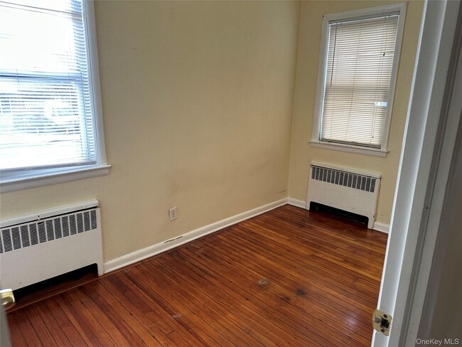 Building Photo - 9 Webster Ave