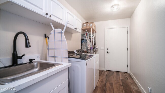 Building Photo - 15310 E Vía Del Palo