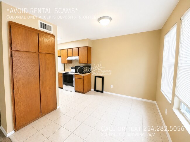 Building Photo - 4415 Whispering Valley Dr