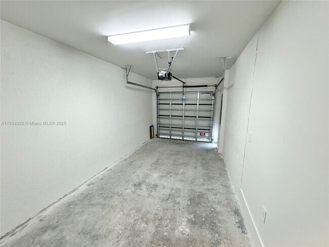 Building Photo - 34526 SW 191st Ave