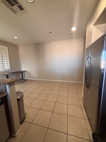 Building Photo - 35780 Hazelhurst St