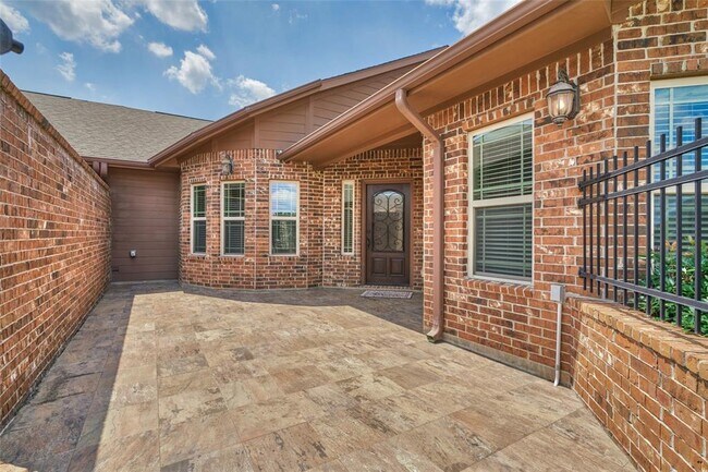 Building Photo - 201 Bessie Price Owen Dr