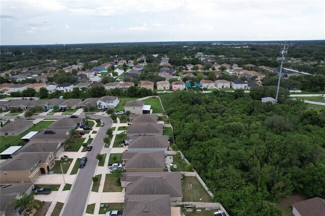 Building Photo - 1740 Broad Winged Hawk Dr