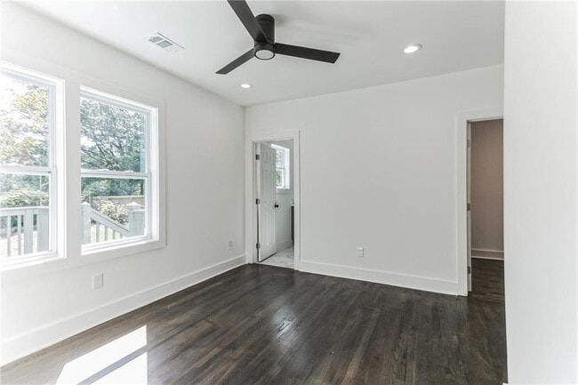 Building Photo - 1252 Epworth St SW