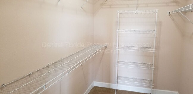 Building Photo - 2216 Musselwhite Ave